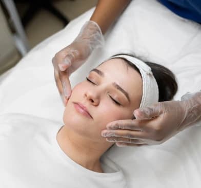 How to Protect Your Skin from Pollution and Firecracker Smoke After Diwali