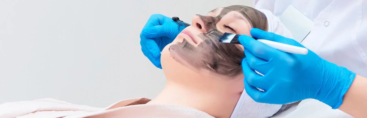 Carbon Peel Treatment in Delhi