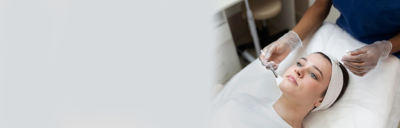 Aqua Restore 4D Facial in Gurgaon